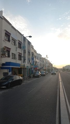 À louer : Appartement de 100 m² à Agadir, quartier El Houda - 4 offres disponibles - 3 chambres, 2 salles de bain. Prix sur demande.