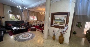 "À louer : Magnifique villa meublée de 300m2 avec 4 chambres à Founti Sonaba, Agadir pour 20 000 DH"