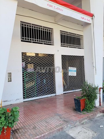 AGENCE IMMOBILIÈRE DARNA O DARCO - Local de 96 m² à vendre sur l'Av. des Far, Agadir - Prix : 20 000 DH