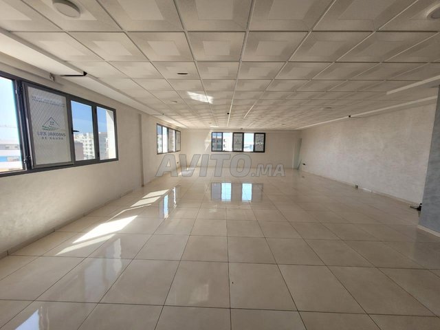 Location de Bureaux à Agadir, Founty : Bureau d'Angle de 90 m² à Agadir Bay pour 8 500 DH