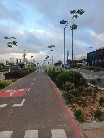 Terrains et fermes à vendre à Agadir, Hay Dakhla - Parcelle commerciale avec quatre façades