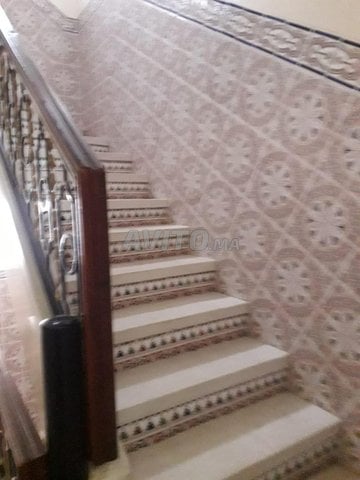 Agadir - Vente de Maison et Villa à Hay Massira : 5 chambres, 4 salles de bain, 112 m² - Prix sur demande.