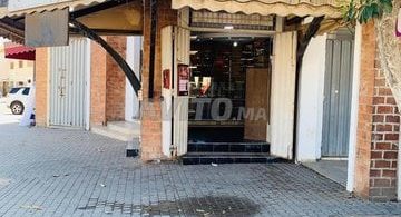 AGENCE IMMOBILIÈRE DARNA O DARCO - Local Commercial de 14 m² à Louer sur l'Av. Cadi Ayyad, Agadir - 5 000 DH