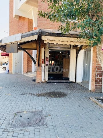 AGENCE IMMOBILIÈRE DARNA O DARCO - Local Commercial de 14 m² à Louer sur l'Av. Cadi Ayyad, Agadir - 5 000 DH