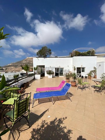 Appartements à Agadir : Magnifique appart avec grande terrasse à la Marina d'Agadir, 2 chambres à 1 400 DH.