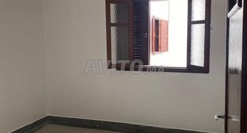 Appartements à louer à Agadir, Hay Dakhla - Appartement de 100 m² réservé aux filles, 3 pièces pour seulement 3 600 DH.