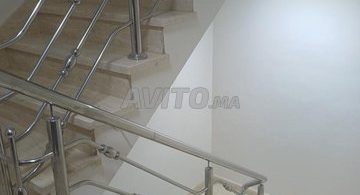 Bureaux à louer à Agadir, Hay Salam - Plateau avec deux façades, 70 m² pour 4 000 DH