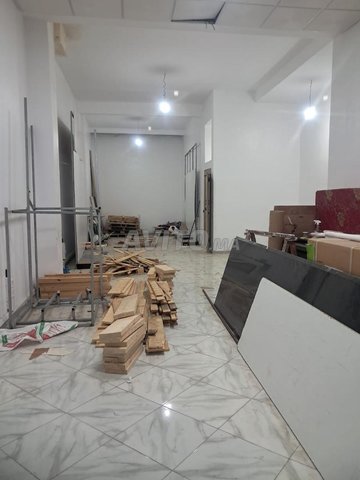 Local commercial à vendre à Agadir, Hay Mohammadi - 740 000 DH, Immeuble R3