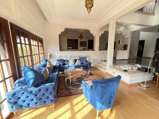 Location d'une élégante villa meublée de 350 m² à Founty, Agadir - 20 000 DH.