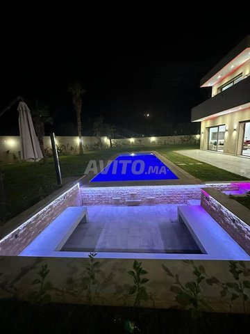 Locations de vacances à Agadir : grande villa de prestige au bord de mer, 5+ chambres, 2 800 DH.