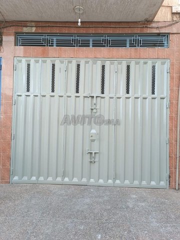Maisons et Villas à Agadir : Garage à Louer dans le quartier Hay Mohamadi - Prix sur Demande