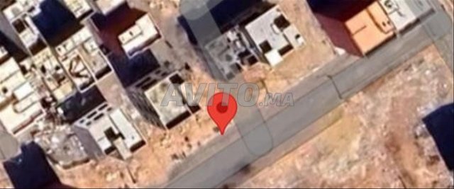 Terrains et fermes à Agadir, Haut Anza : Parcelle commerciale R3 de 110 m² avec 2 façades – 1 000 000 DH