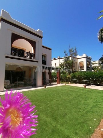Villas et Riads de Luxe à Agadir : Villa avec Piscine à Sonaba – 3 Chambres, 350 m² – Prix sur Demande
