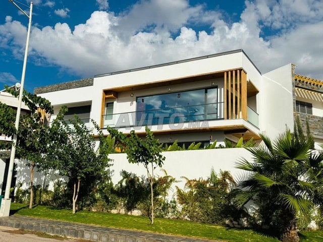 Vente de Villas et Riads de Luxe à Agadir : 7 Propriétés Exceptionnelles à Hay Mohammadi - 6 500 000 DH pour une Villa de 380 m²
