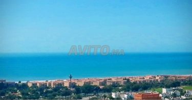 Maisons à vendre à Agadir, Tamraght : Maison de 3 étages avec terrasse, superficie de 95 m², idéale pour un investissement. Demandez le prix à Agadir.