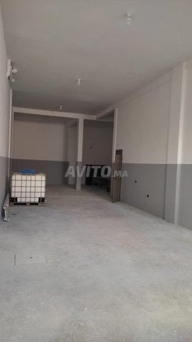 À louer : Local commercial à Riad Salam, Agadir - 8 000 DH