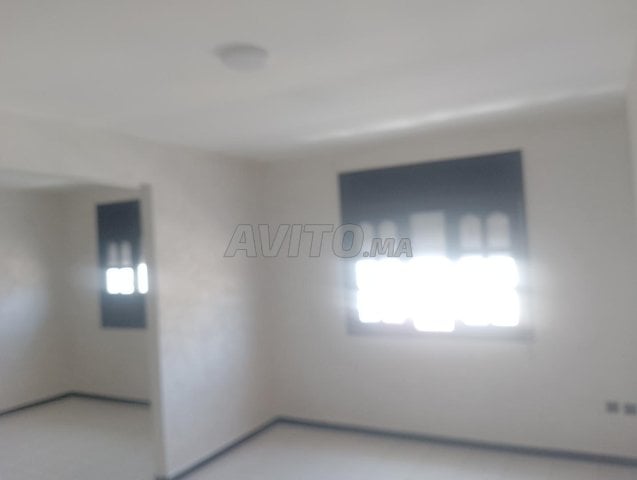 Bureaux à louer à Agadir - 110 m² sur la rue de Marrakech, 5 500 DH, au 2ème étage.