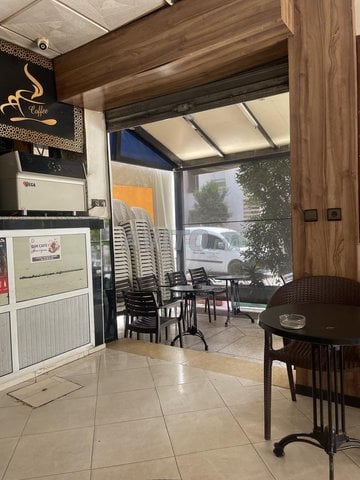 Local à louer à Agadir, Hay Al Farah - Café Lkra, demandez le prix.