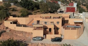 Vente de 7 Villas et Riads avec piscine à Agadir, Tilila - 3 chambres, 256 m², à partir de 1 600 000 DH.