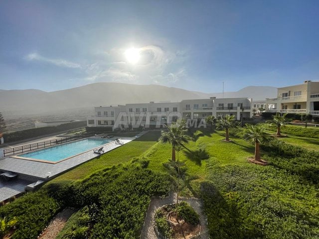 Appartement à vendre à Agadir - 182 m² dans un secteur prisé, 3 chambres, 2 salles de bain, à partir de 2 500 000 DH.