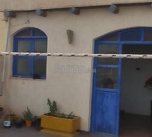 "À Vendre à Agadir : 3 Villas et Riads à Tamraght, Titres à Tamghart – 352 m² au prix de 2 400 000 DH"