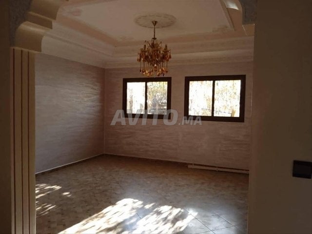 À vendre : 2 maisons commerciales à Agadir, El Houda - 6 pièces, 120 m². Prix sur demande.