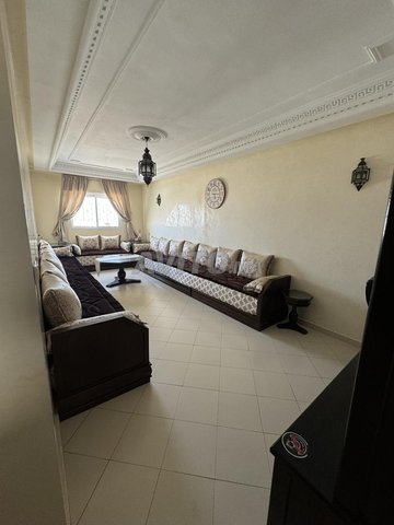 À vendre : Appartement de 77 m² à Agadir – 2 chambres, secteur calme. Demander le prix. Agadir.