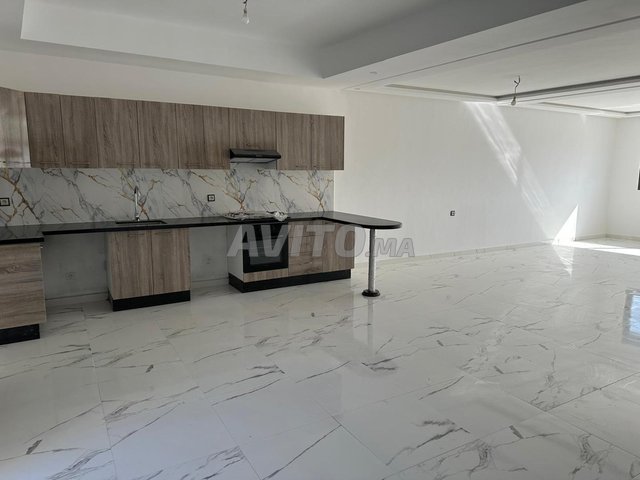 Alliance Invest Immoil : Appartements Luxueux à Vendre à Agadir, Hay Mohammad – 3 chambres, 2 salles de bains, 102 m². Demandez le prix ici à Agadir.