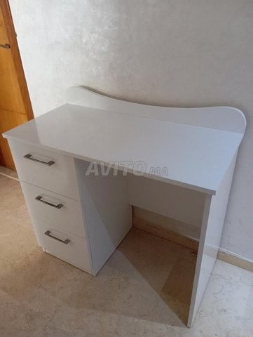 Bureau 1