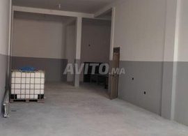 Local commercial à louer à Agadir - Riad Salam pour 8 000 DH