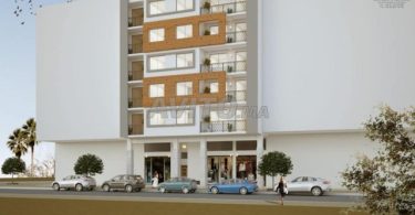 Local commercial urgent à vendre - 215 m² à Agadir, quartier El Houda, emplacement stratégique. Demandez le prix.