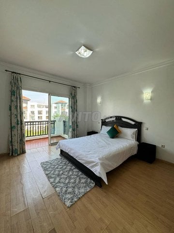 Locations de vacances à Agadir : Appartement avec vue sur la piscine à la Marina – À partir de 1 600 DH.
