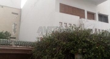 Maisons à vendre à Agadir, secteur Amicales - 3 chambres, 103 m². Prix sur demande.