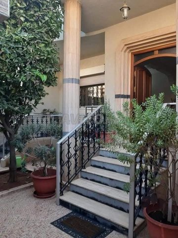 Vente de 9 Villas et Riads de luxe à Agadir, Hay Najah – 5 chambres, 3 salles de bains, 300 m² à partir de 3 400 000 DH.