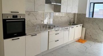 À vendre : Appartement spacieux de 130 m² à Agadir, Hay Najah – 3 chambres, 2 salles de bain. Prix sur demande.