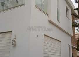 Agence MourFa Immobilier : 6 Villas et Riads à louer à Agadir, Sonaba - Villa moderne et spacieuse à partir de 40 000 DH.