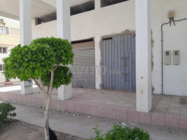 Grand local commercial de 92 m² à Hay Al Farah, Agadir - 25 000 DH