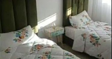 Locations de vacances à Agadir : Appartement luxueux au sein d'une superbe résidence avec piscine, à proximité de la plage – 5+2 personnes, 600 DH.