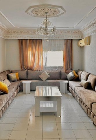 Locations de vacances à Agadir : Appartement meublé au centre-ville, Avenue FAR, 5+ à 2 800 DH.