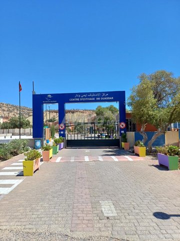 Locations de vacances à Agadir : Duplex en bord de mer Immioueder avec Wi-Fi – Appartements 5+ à partir de 2 500 DH.